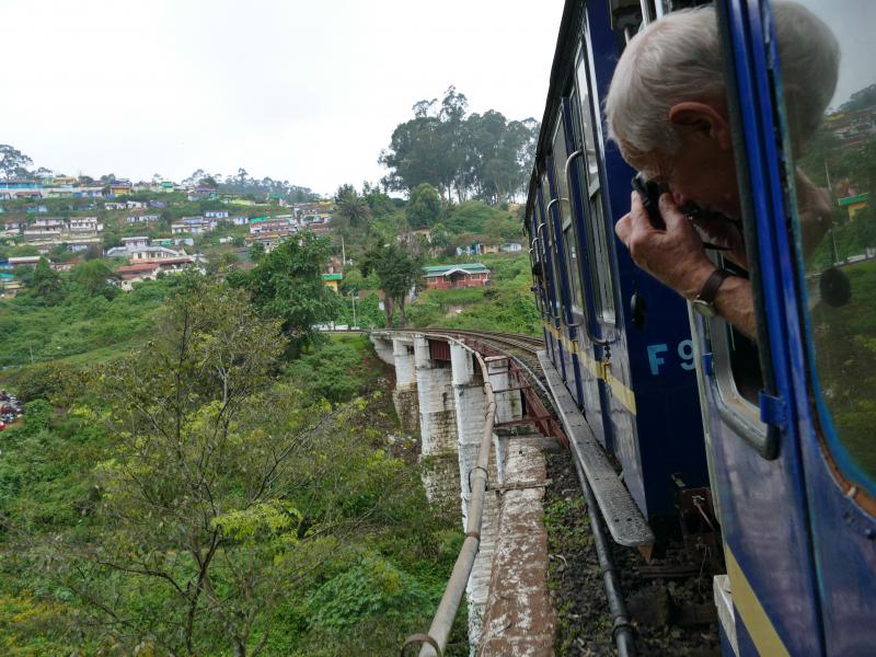 Na trasie do Ooty przez  Nilgiri – Niebieskie Góry.  Jeden z ponad 30 mostów i wiaduktów  
