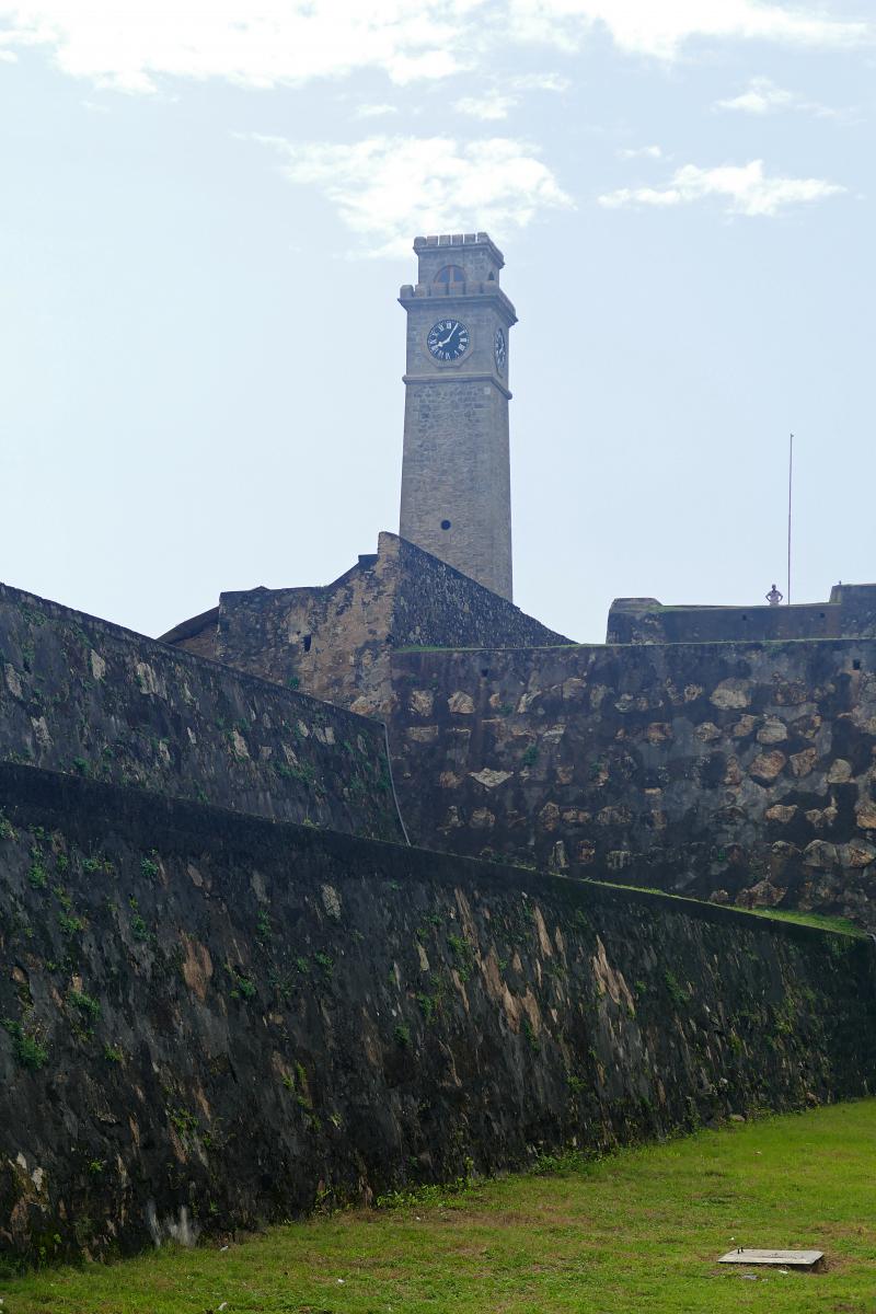 Galle. Portugalski fort z 1505 r. i wieża zegarowa zbudowana w XIX w. przez Anglików