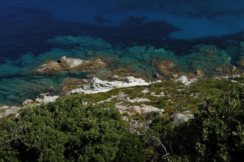 Korsyka skaliste wybrzeże