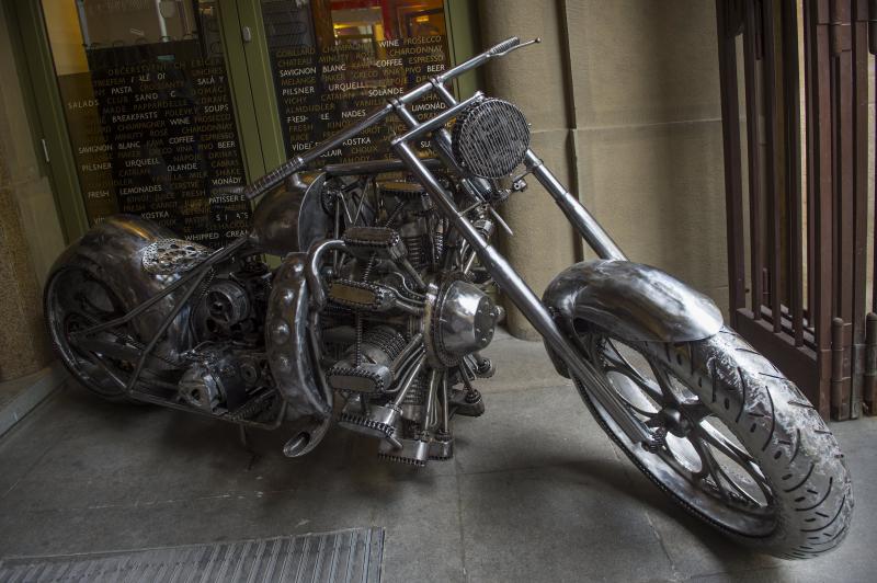 Praga motocykl rzeźba