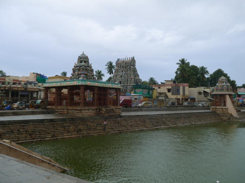 Kumbakonam.  Rytualny zbiornik  Mahamaham  gromadzący co 12 lat - wg hinduistycznych wierzeń,  wody świętych rzek Indii 
